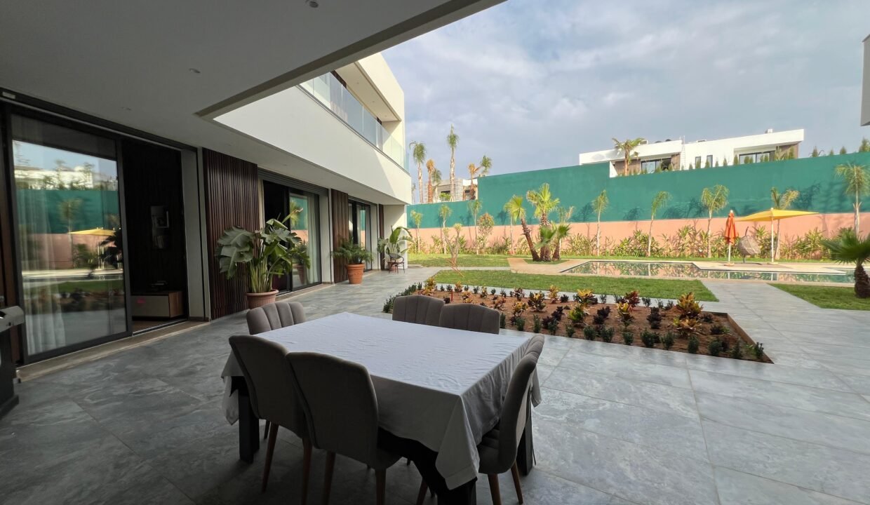 WhatsApp Image 2025-10-01 at 17.47.27(1)