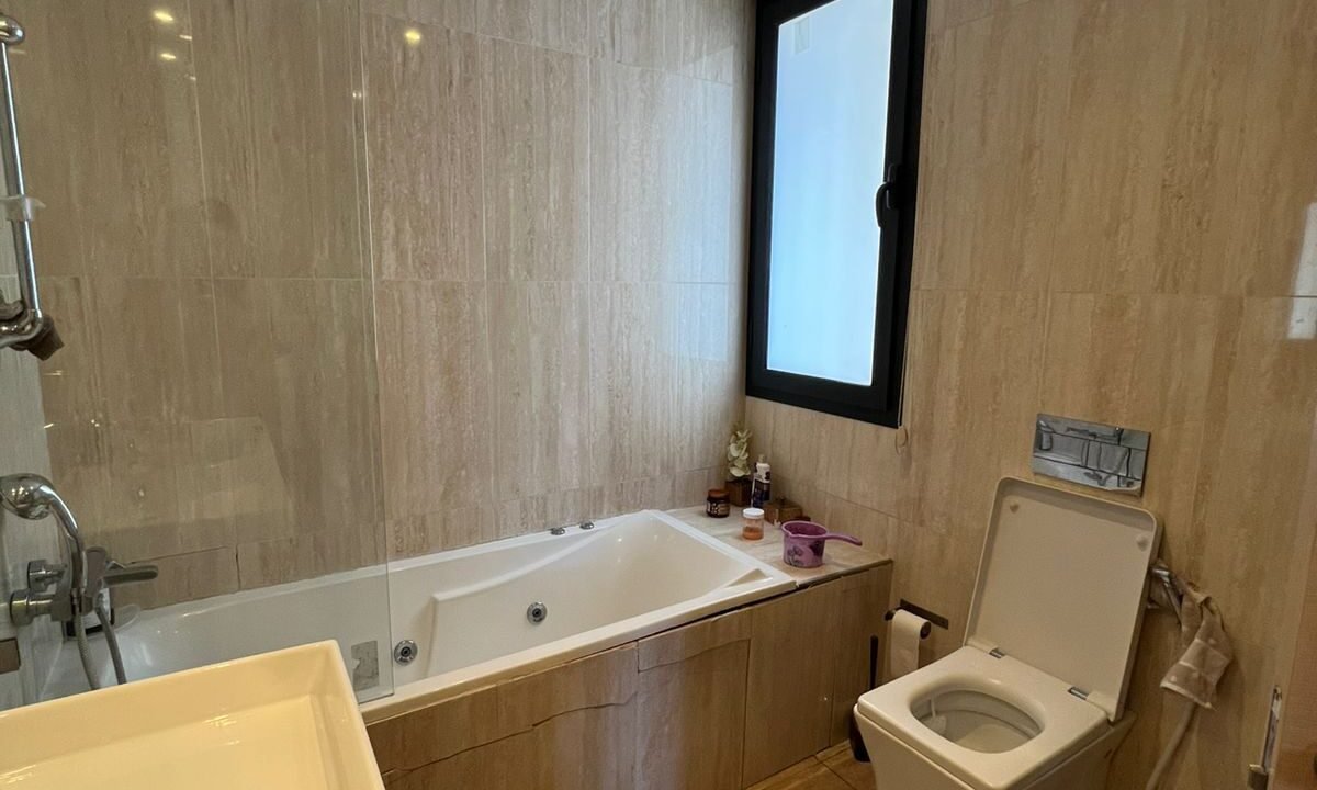 WhatsApp Image 2025-11-12 at 17.18.51 (2)