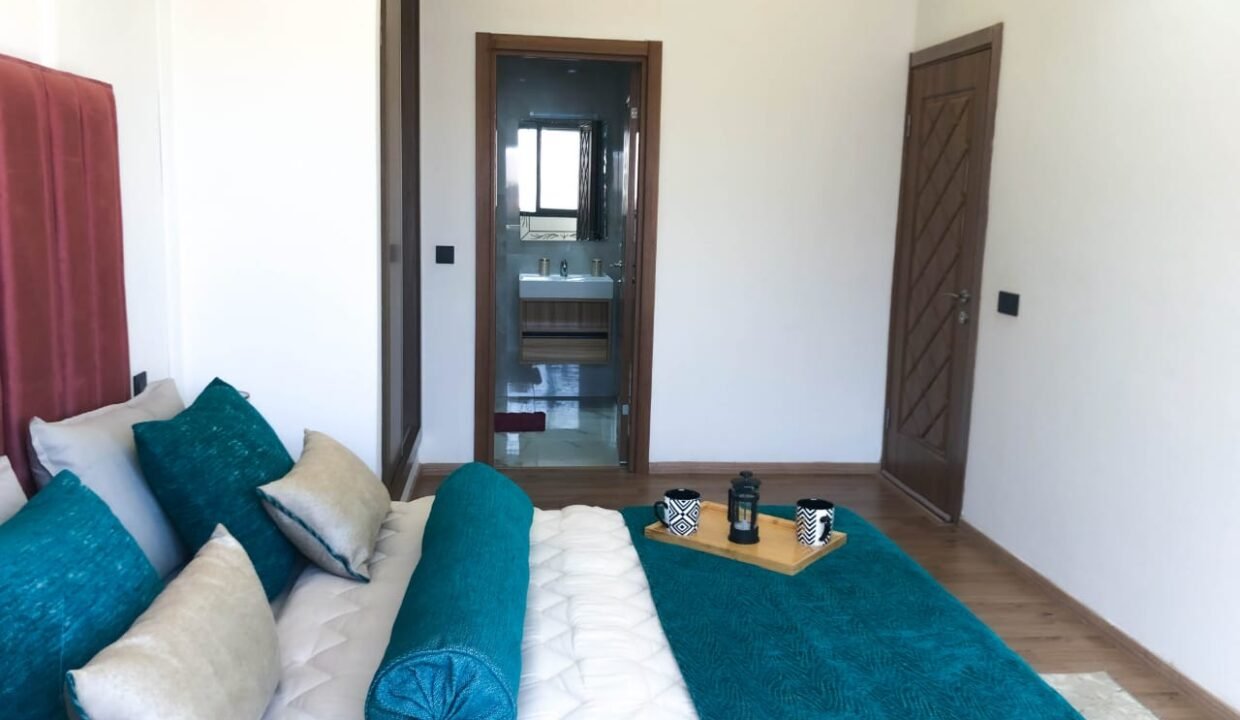 WhatsApp Image 2025-11-12 at 19.32.47 (3)