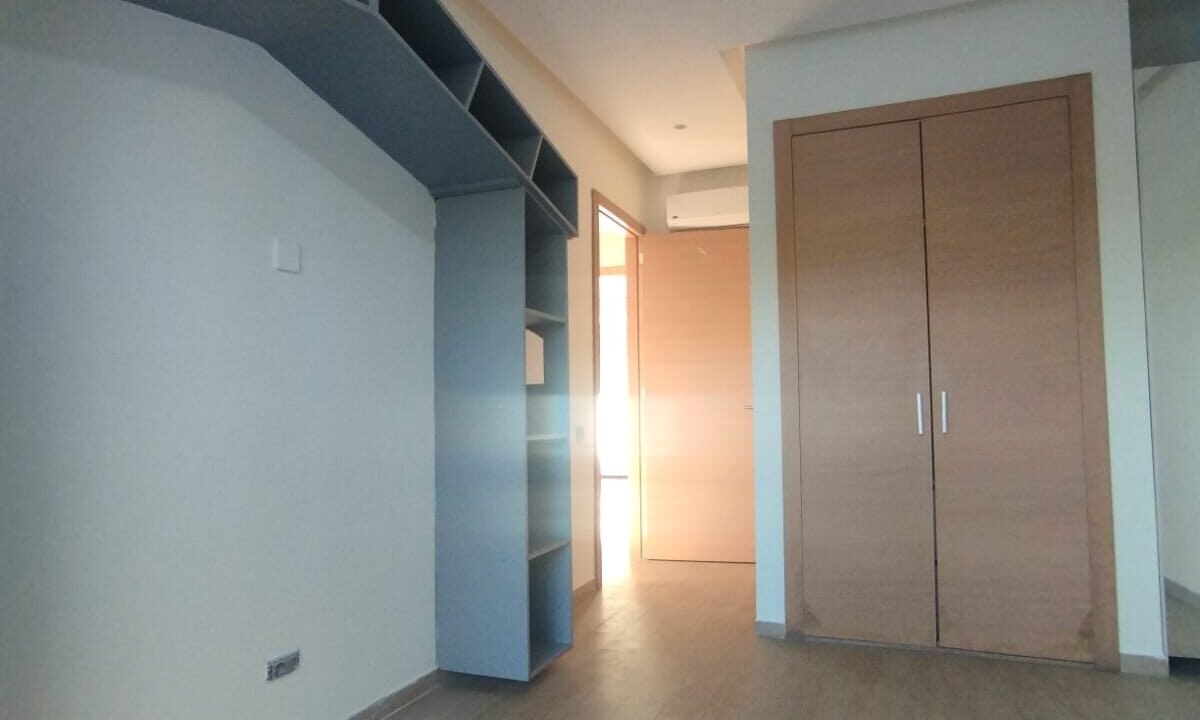 WhatsApp Image 2025-11-24 at 11.37.57 (2)