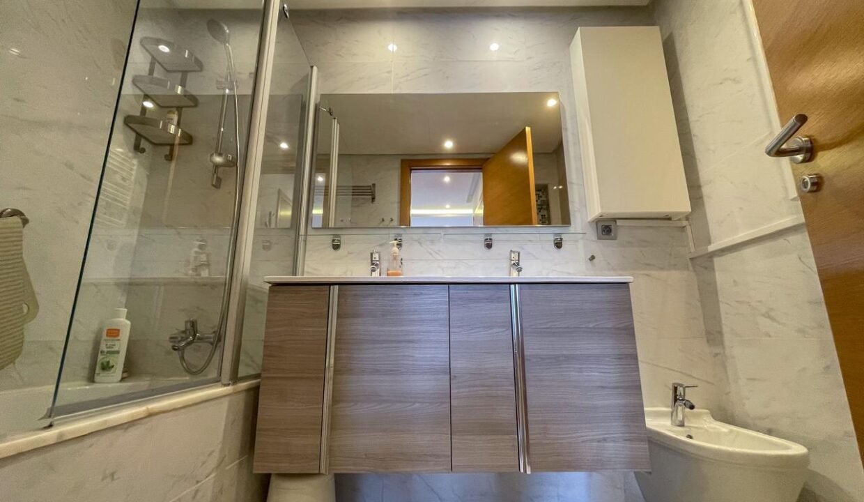 WhatsApp Image 2025-11-25 at 10.09.25 (4)