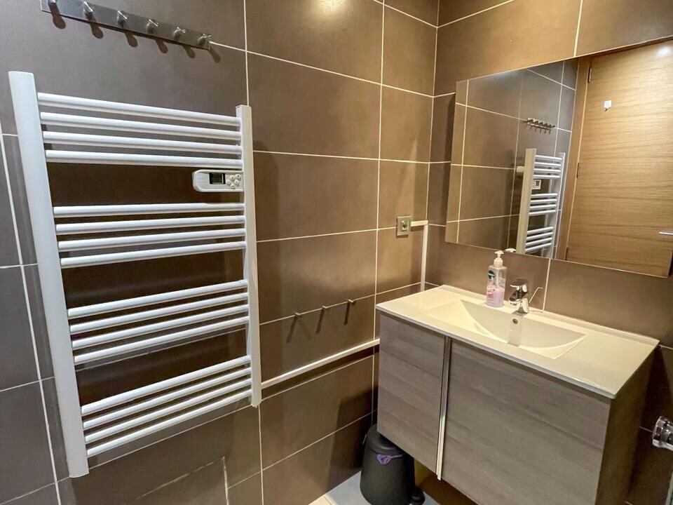 WhatsApp Image 2025-11-25 at 10.09.28