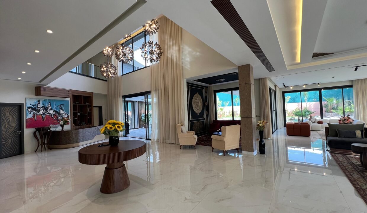 WhatsApp Image 2025-11-25 at 11.42.43