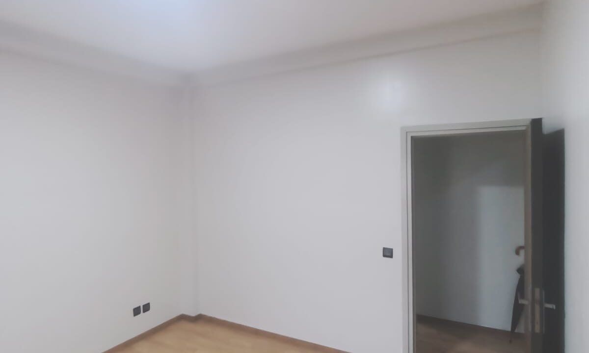 WhatsApp Image 2025-11-25 at 17.34.15