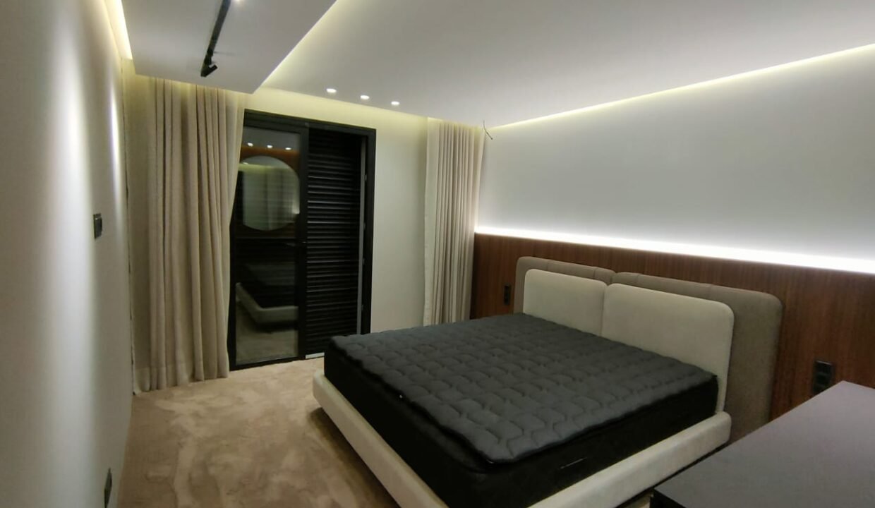 WhatsApp Image 2025-11-26 at 18.29.01 (2)