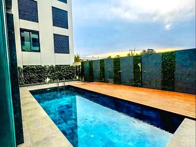 À Vendre Superbe Appartement Lumineux à Souissi