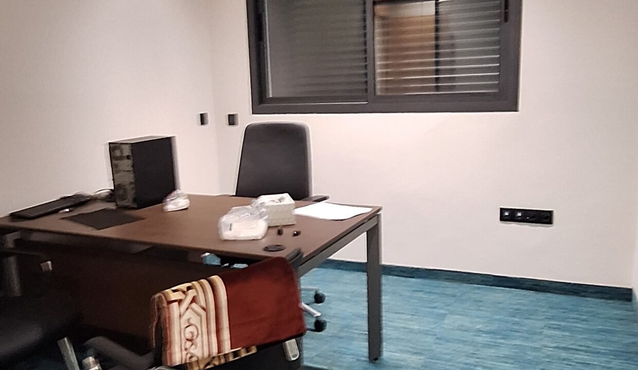 WhatsApp Image 2025-11-27 at 09.15.21 (3)