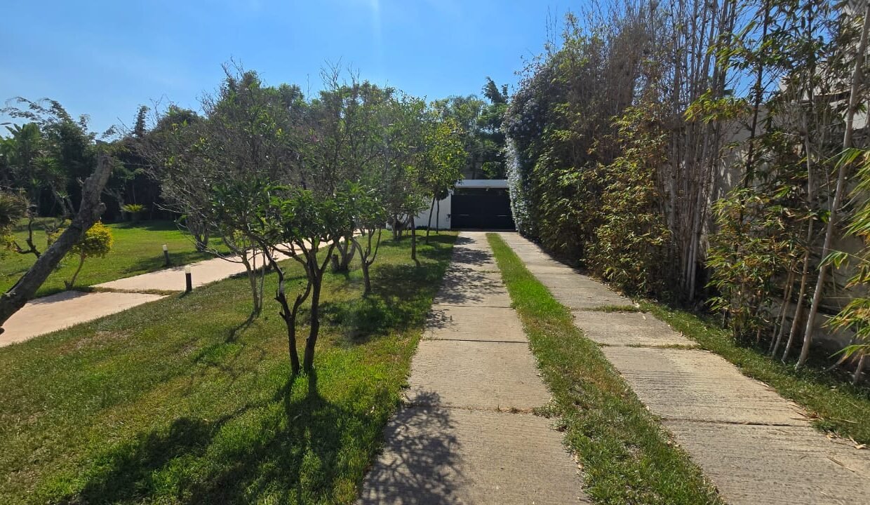 WhatsApp Image 2025-10-10 at 12.11.53(2)