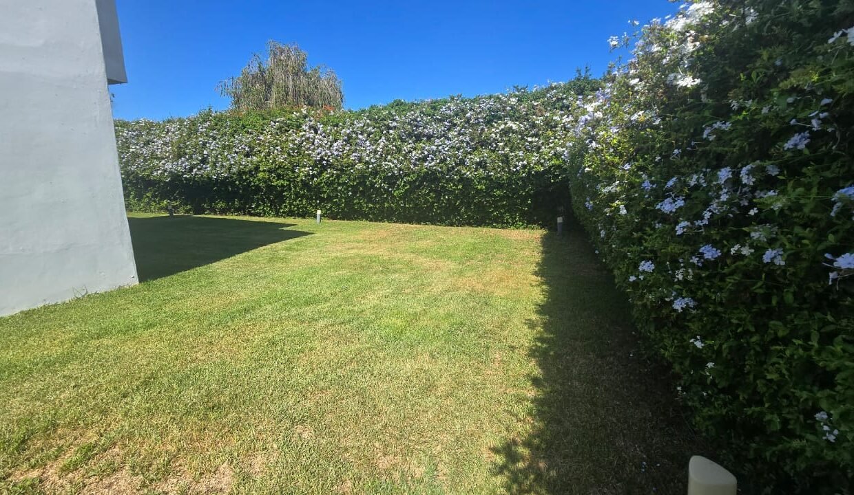 WhatsApp Image 2025-10-10 at 12.11.54(1)