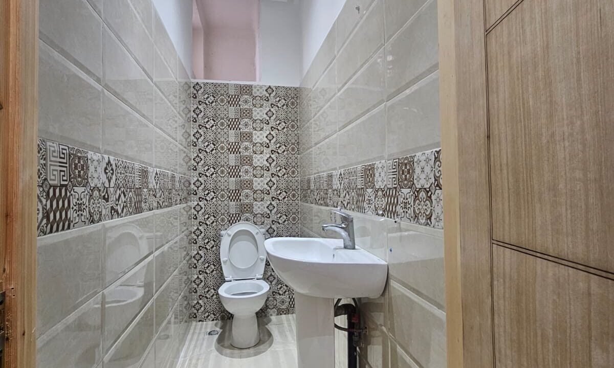 WhatsApp Image 2025-12-03 at 10.31.23