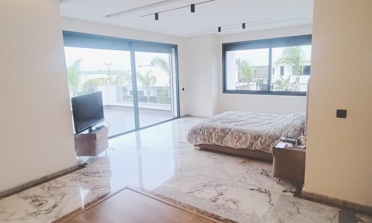 WhatsApp Image 2025-12-26 at 18.15.47