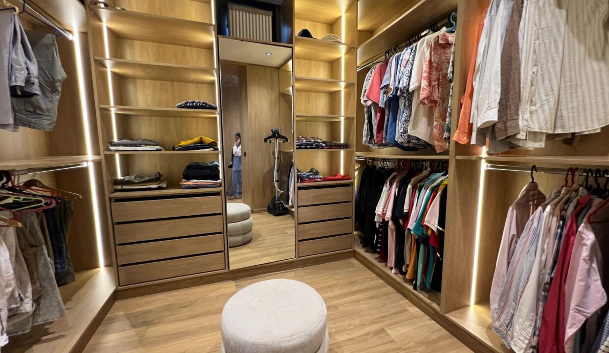 WhatsApp Image 2025-10-01 at 17.47.25