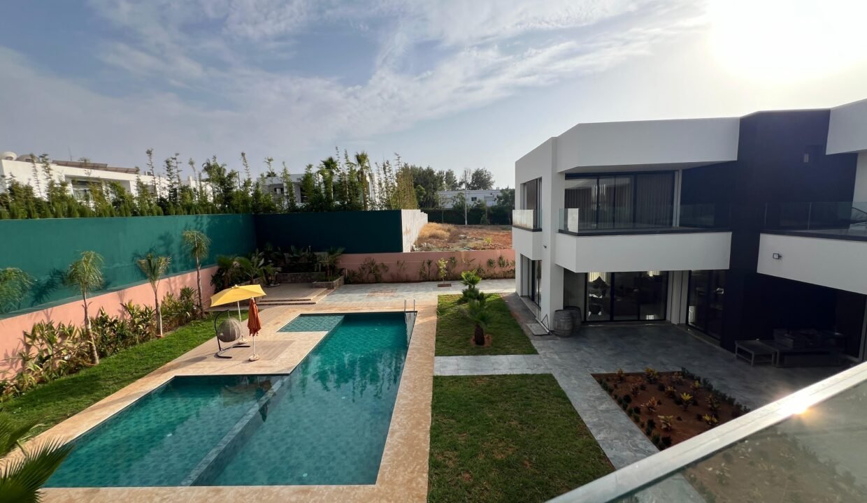 WhatsApp Image 2025-10-01 at 17.47.25(1)