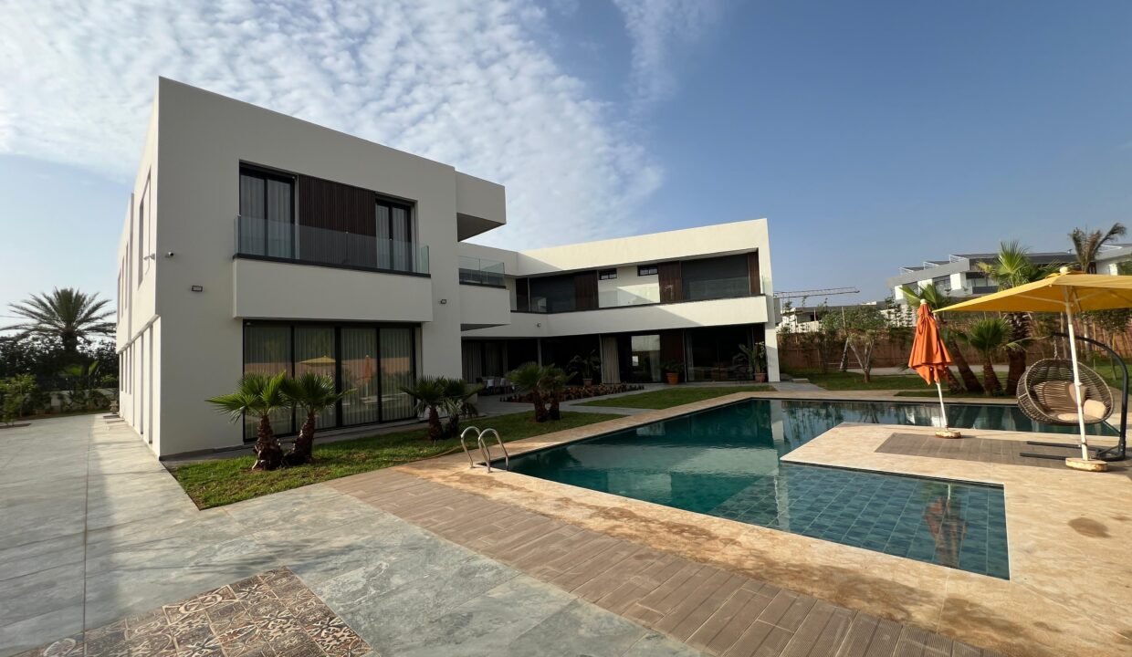 WhatsApp Image 2025-10-01 at 17.47.27